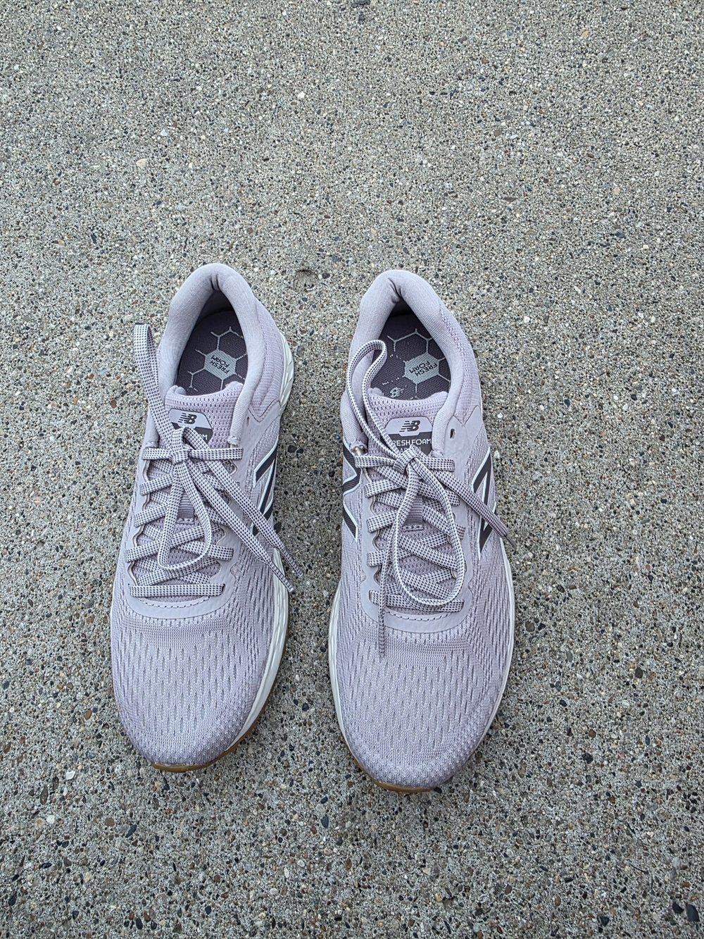 New Balance Women's Lavender Sneaker Women Size 8.5 - Picture 7 of 12